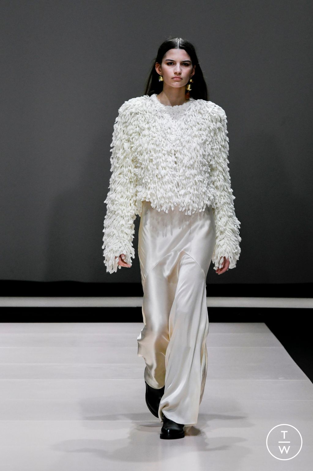 Fashion Week Milan Fall/Winter 2024 look 3 de la collection TWINSET womenswear