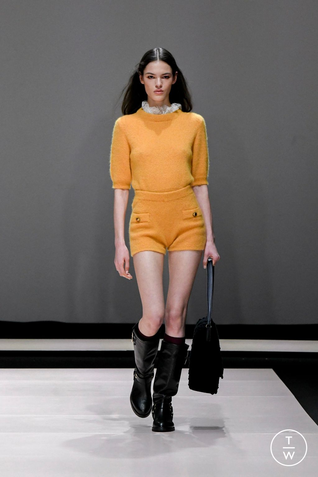 Fashion Week Milan Fall/Winter 2024 look 6 from the TWINSET collection 女装