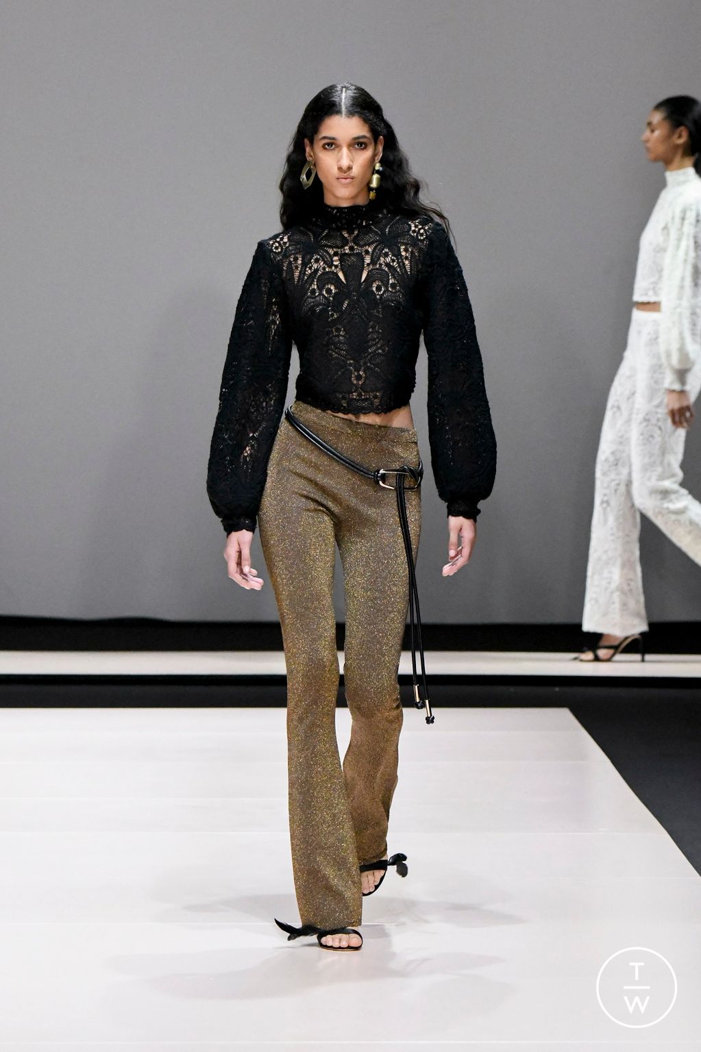 Fashion Week Milan Fall/Winter 2024 look 21 from the TWINSET collection 女装