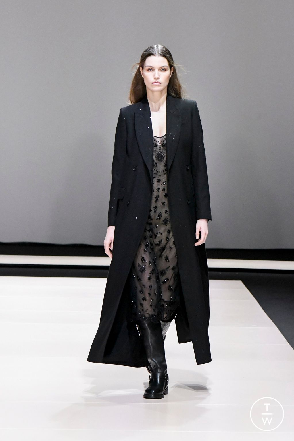 Fashion Week Milan Fall/Winter 2024 look 30 from the TWINSET collection 女装