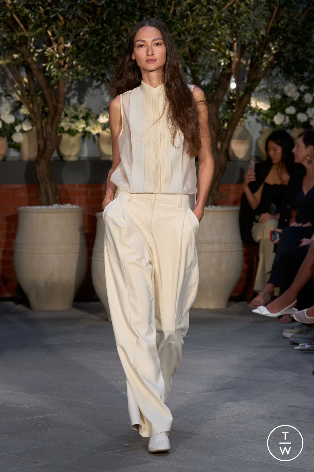 Fashion Week New York Spring/Summer 2025 look 9 from the TWP collection womenswear