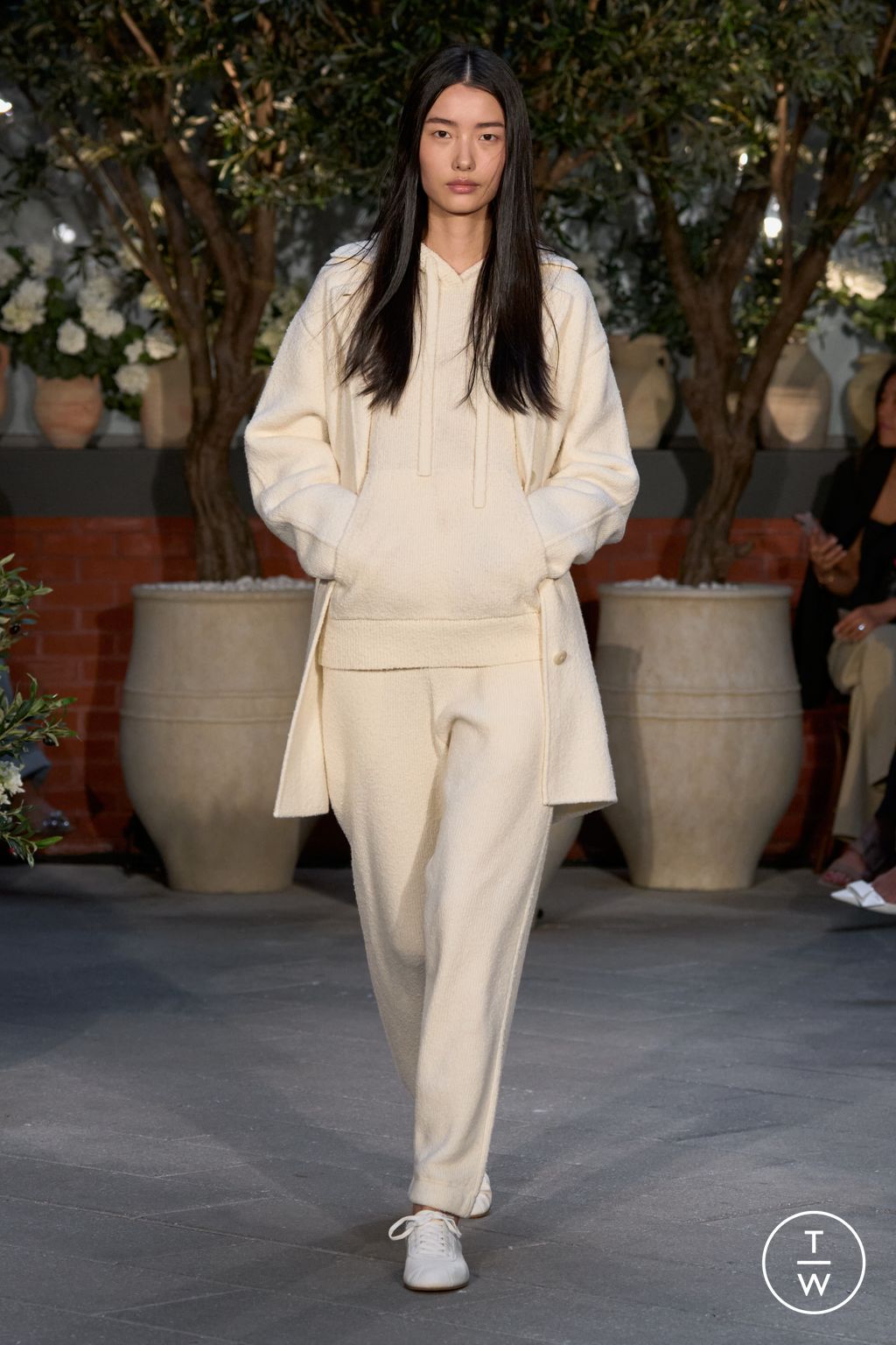 Fashion Week New York Spring/Summer 2025 look 10 from the TWP collection womenswear