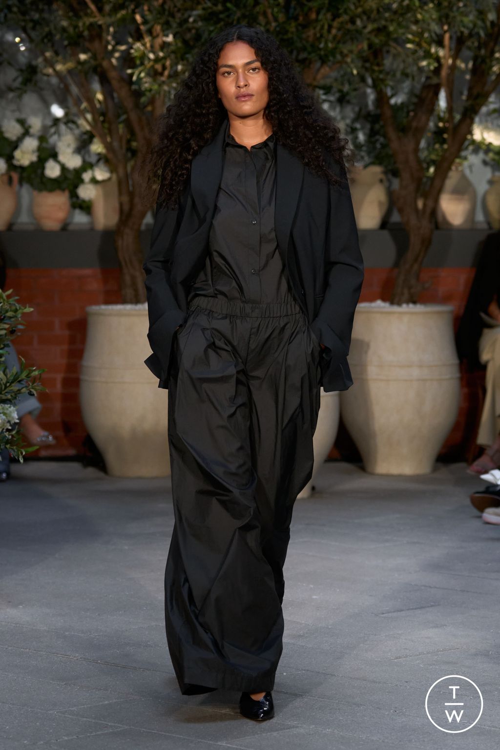 Fashion Week New York Spring/Summer 2025 look 27 from the TWP collection womenswear
