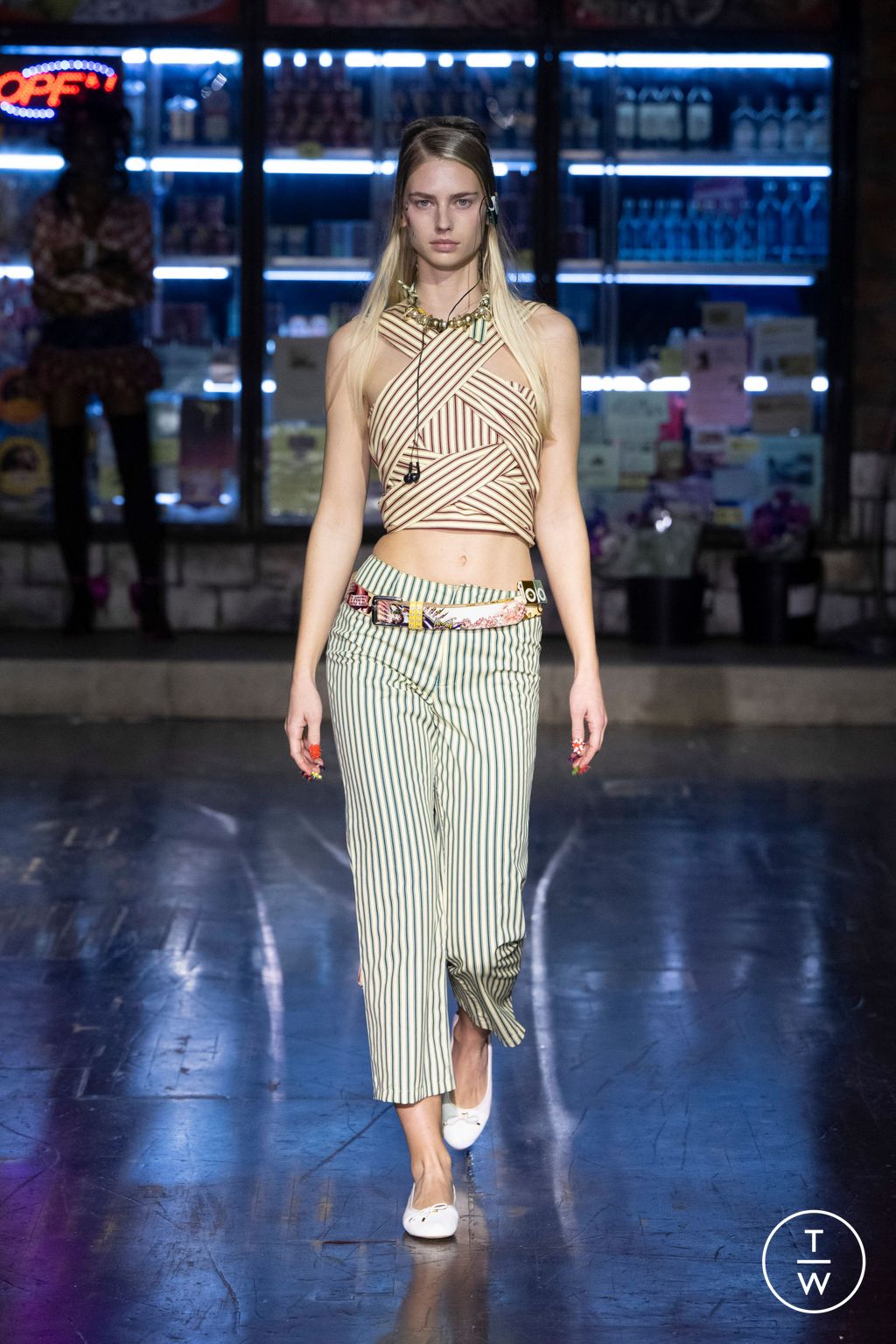 Fashion Week London Fall/Winter 2024 look 29 from the Sinead Gorey collection womenswear