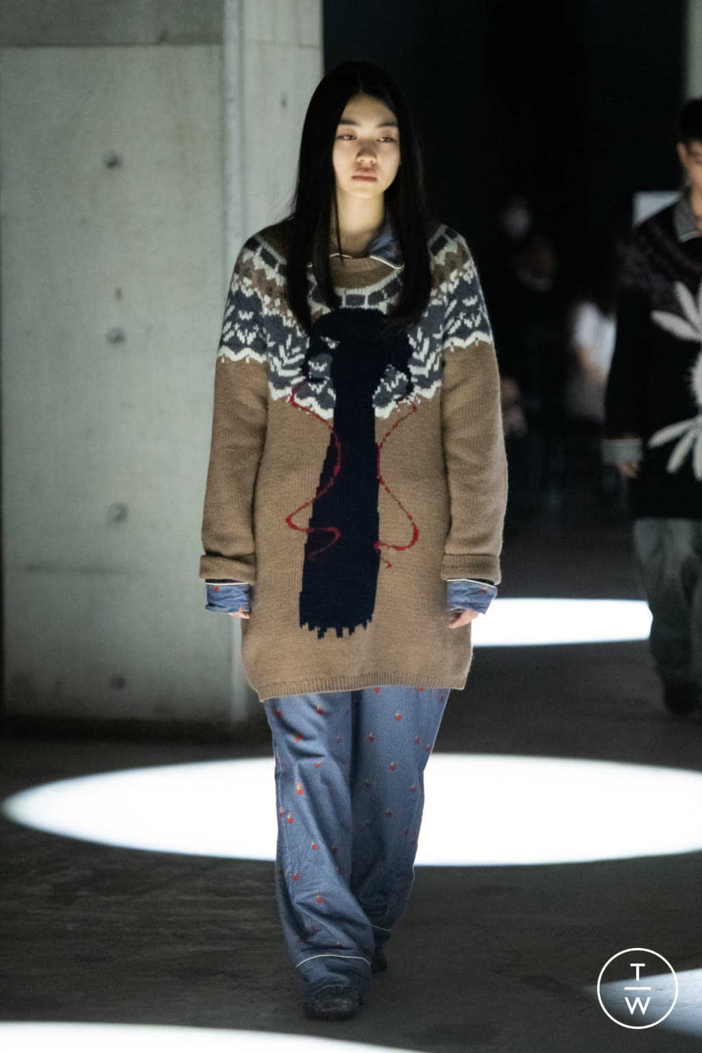 Fashion Week Paris Fall/Winter 2021 look 9 de la collection Undercover womenswear