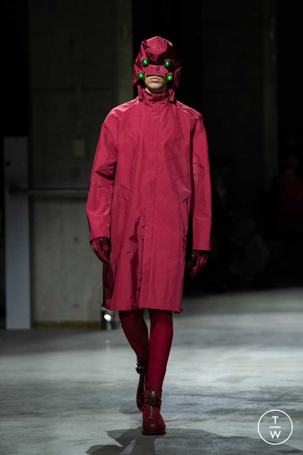 Fashion Week Paris Fall/Winter 2021 look 13 de la collection Undercover womenswear