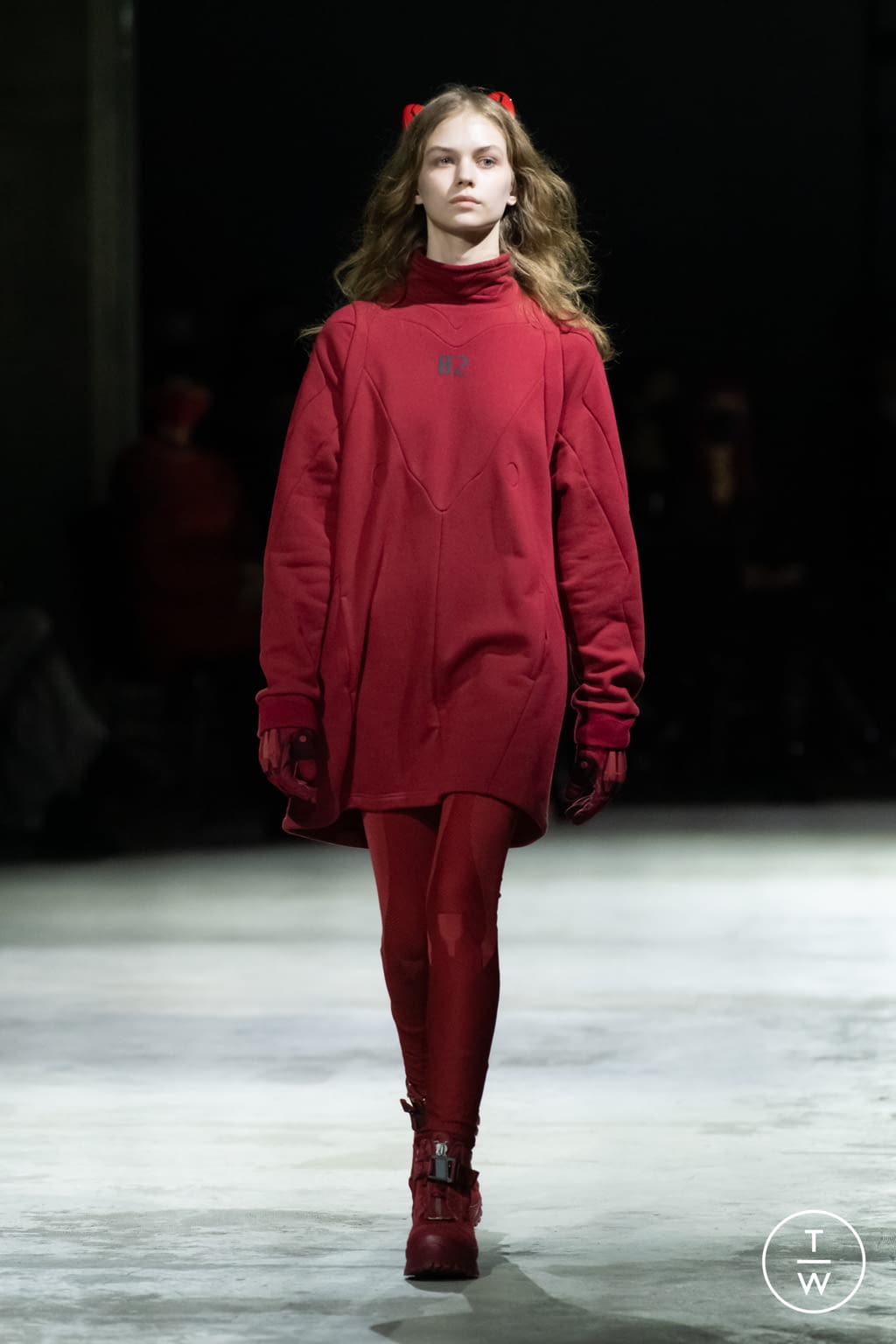 Fashion Week Paris Fall/Winter 2021 look 16 de la collection Undercover womenswear