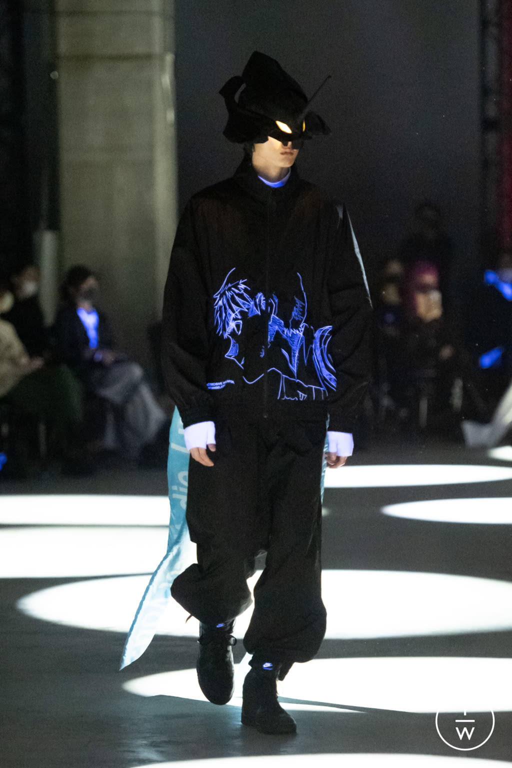 Fashion Week Paris Fall/Winter 2021 look 25 from the Undercover collection 女装