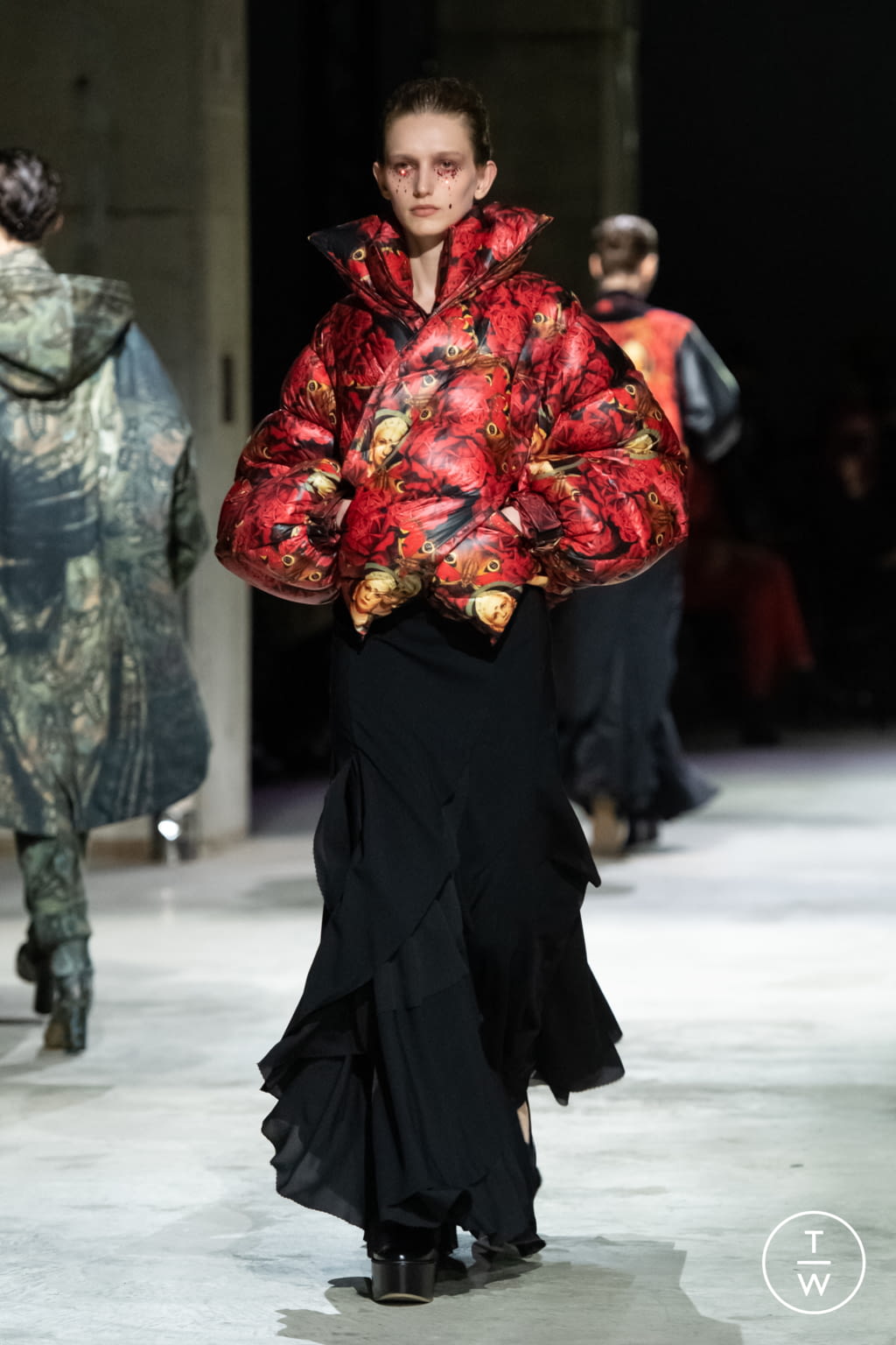 Fashion Week Paris Fall/Winter 2021 look 52 from the Undercover collection 女装