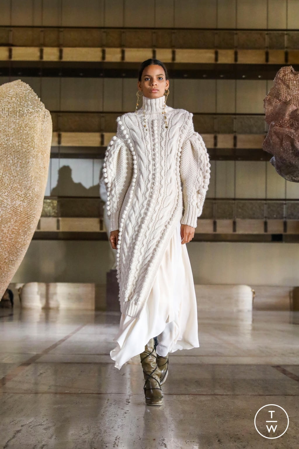 Fashion Week New York Fall/Winter 2021 look 23 de la collection Ulla Johnson womenswear