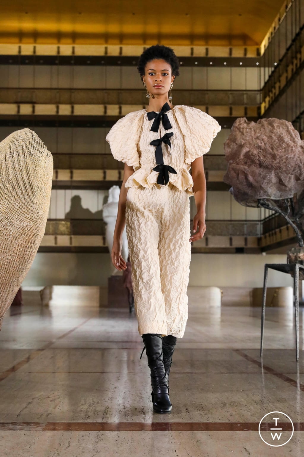 Fashion Week New York Fall/Winter 2021 look 34 de la collection Ulla Johnson womenswear