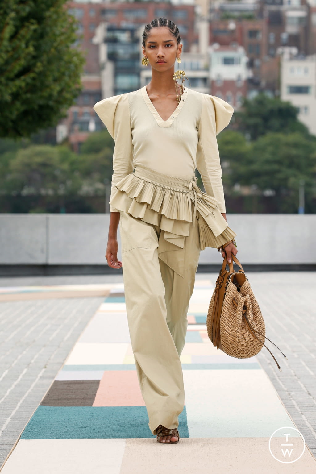 Fashion Week New York Spring/Summer 2021 look 29 from the Ulla Johnson collection 女装