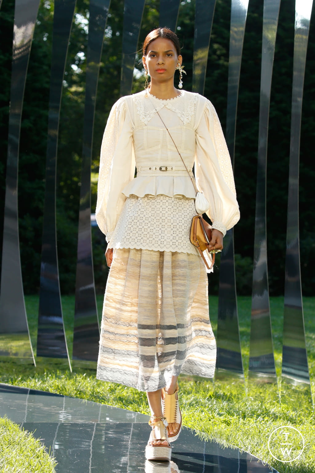 Fashion Week New York Spring/Summer 2022 look 15 from the Ulla Johnson collection womenswear