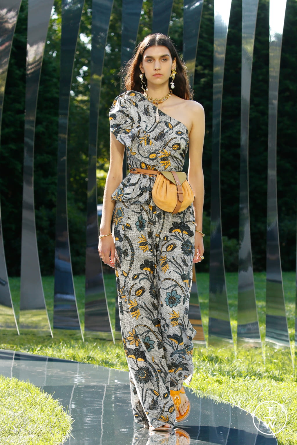 Fashion Week New York Spring/Summer 2022 look 23 from the Ulla Johnson collection womenswear