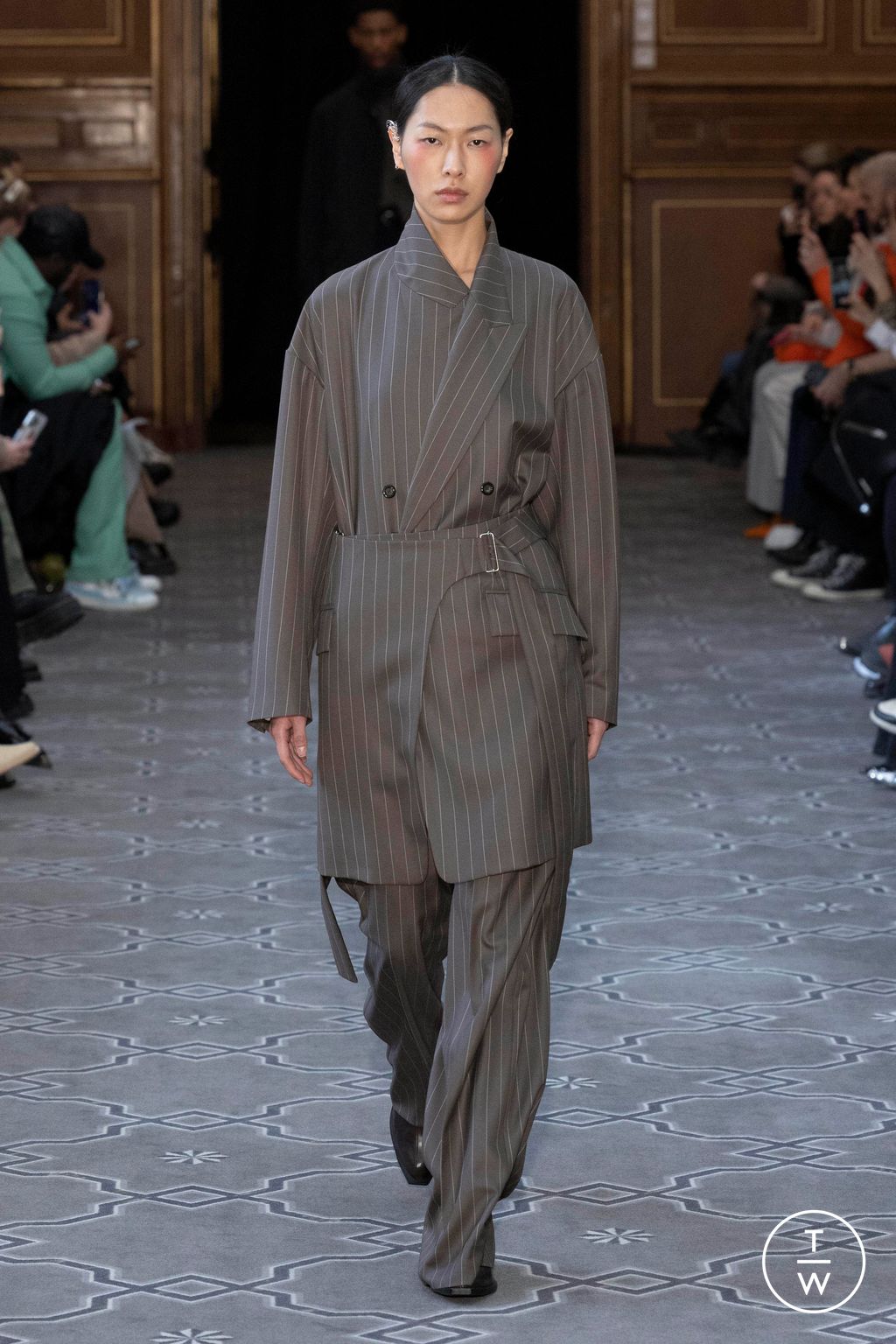 Fashion Week Paris Fall/Winter 2023 look 3 from the Ujoh collection womenswear