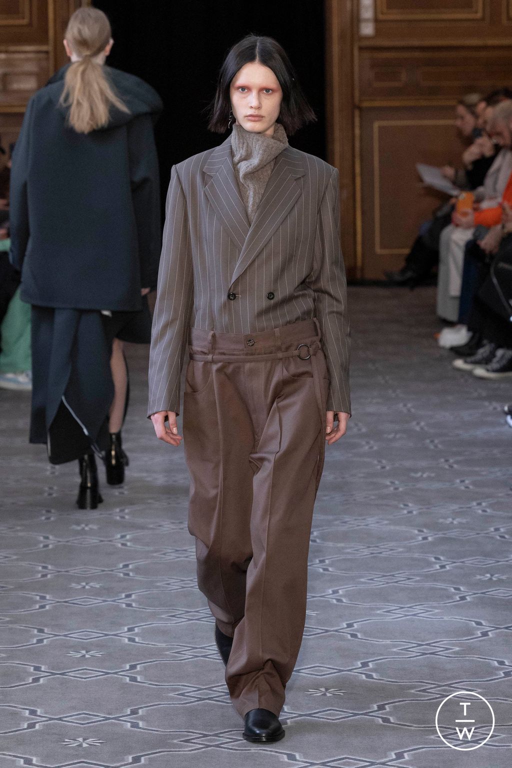 Fashion Week Paris Fall/Winter 2023 look 10 from the Ujoh collection womenswear