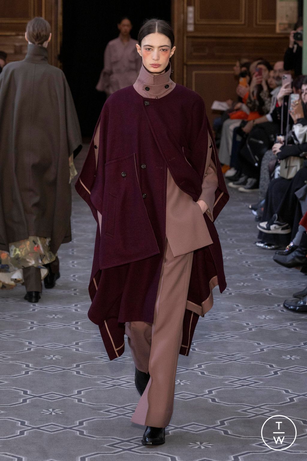 Fashion Week Paris Fall/Winter 2023 look 18 de la collection Ujoh womenswear