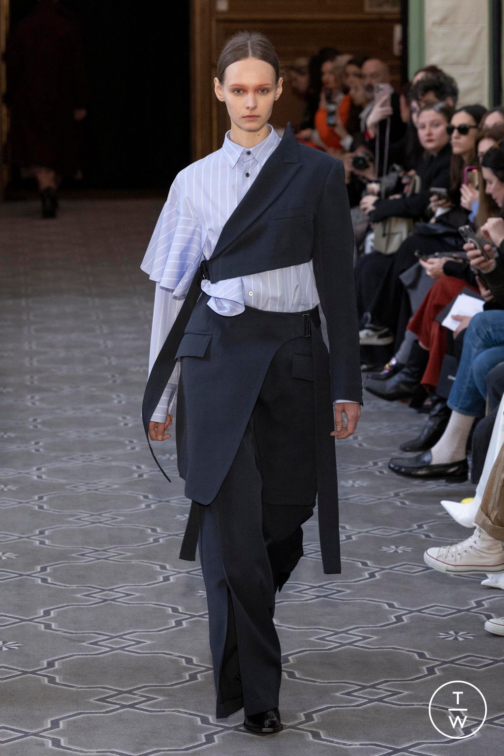 Fashion Week Paris Fall/Winter 2023 look 23 from the Ujoh collection 女装