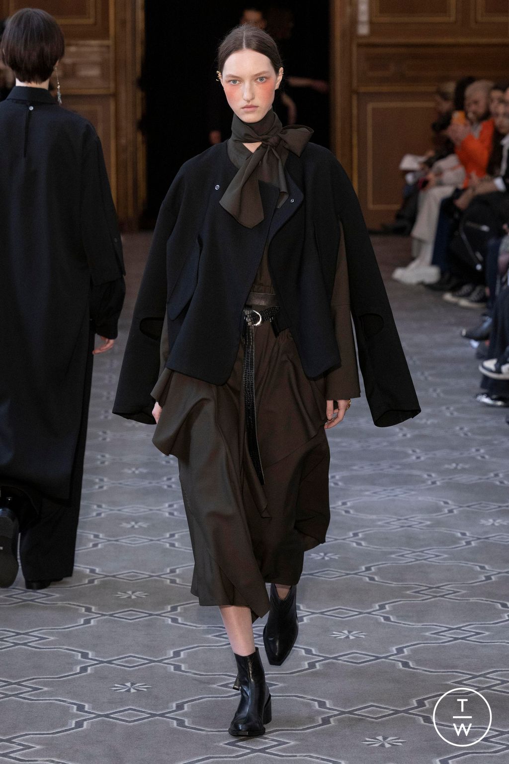 Fashion Week Paris Fall/Winter 2023 look 31 from the Ujoh collection womenswear