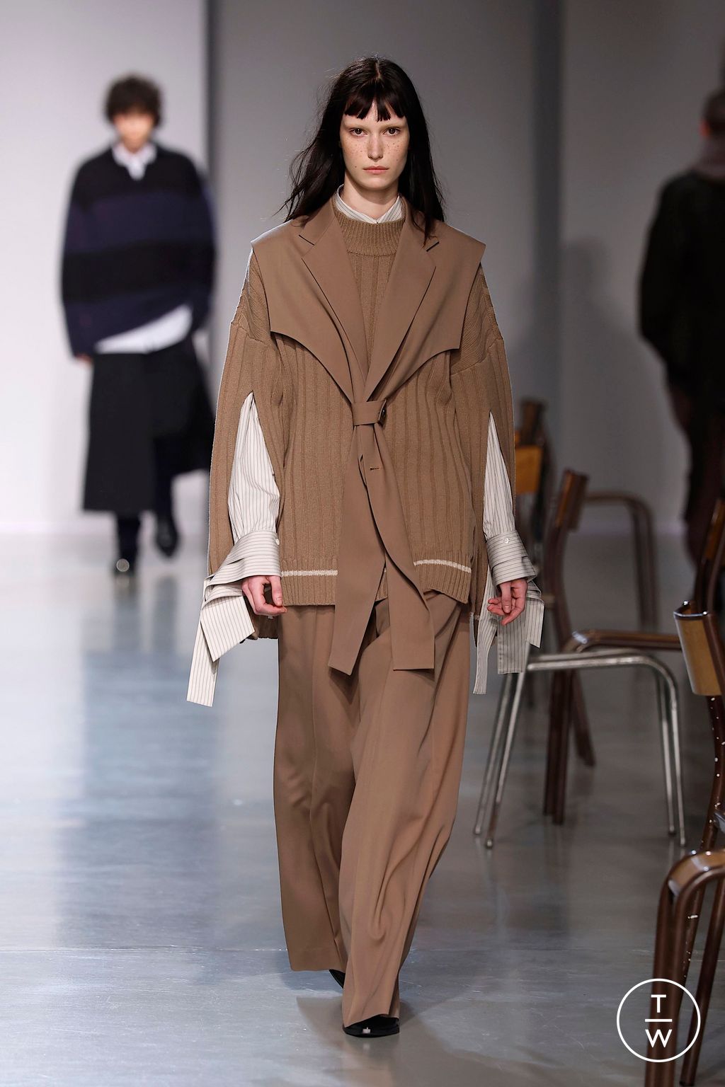 Fashion Week Paris Fall/Winter 2025 look 20 from the Ujoh collection womenswear