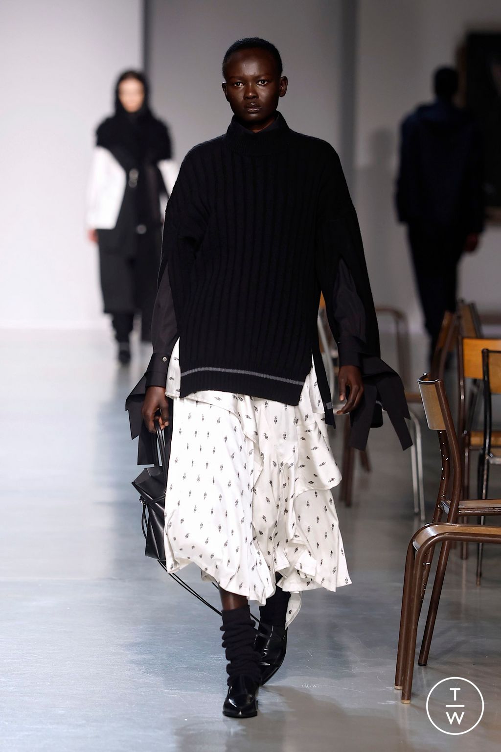 Fashion Week Paris Fall/Winter 2025 look 29 from the Ujoh collection womenswear
