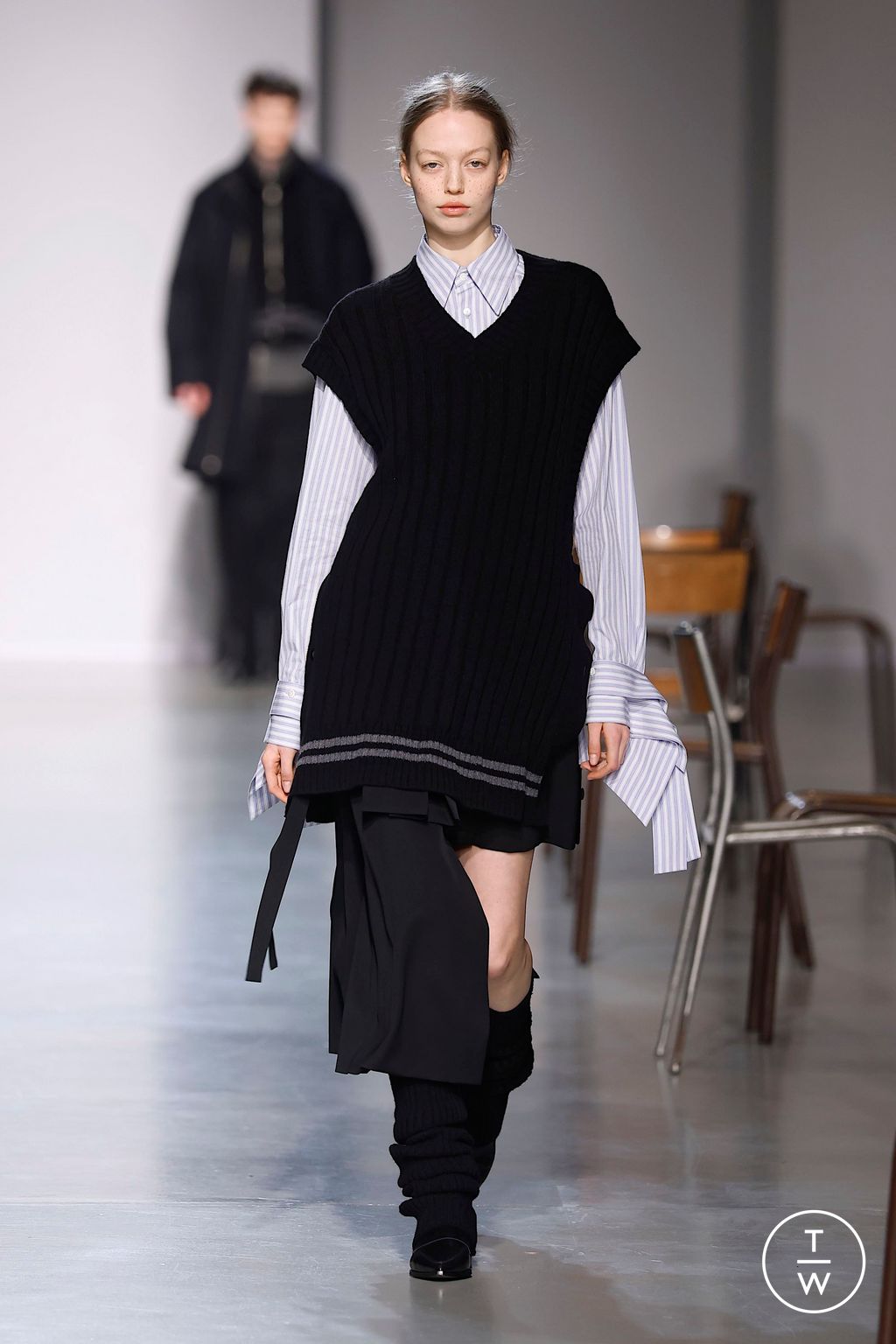 Fashion Week Paris Fall/Winter 2025 look 32 from the Ujoh collection womenswear
