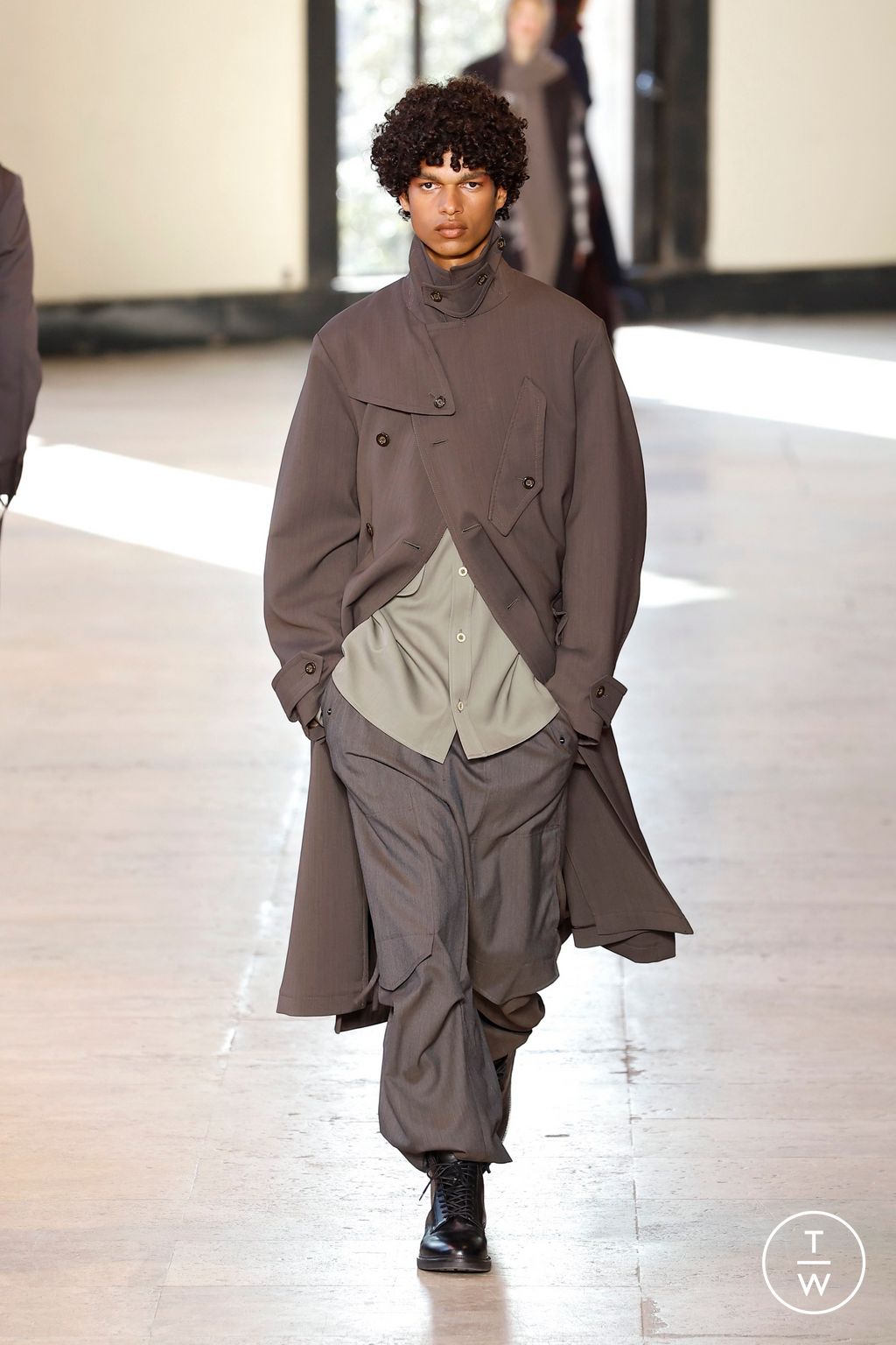 Fashion Week Paris Fall/Winter 2026 look 11 from the Ujoh collection womenswear