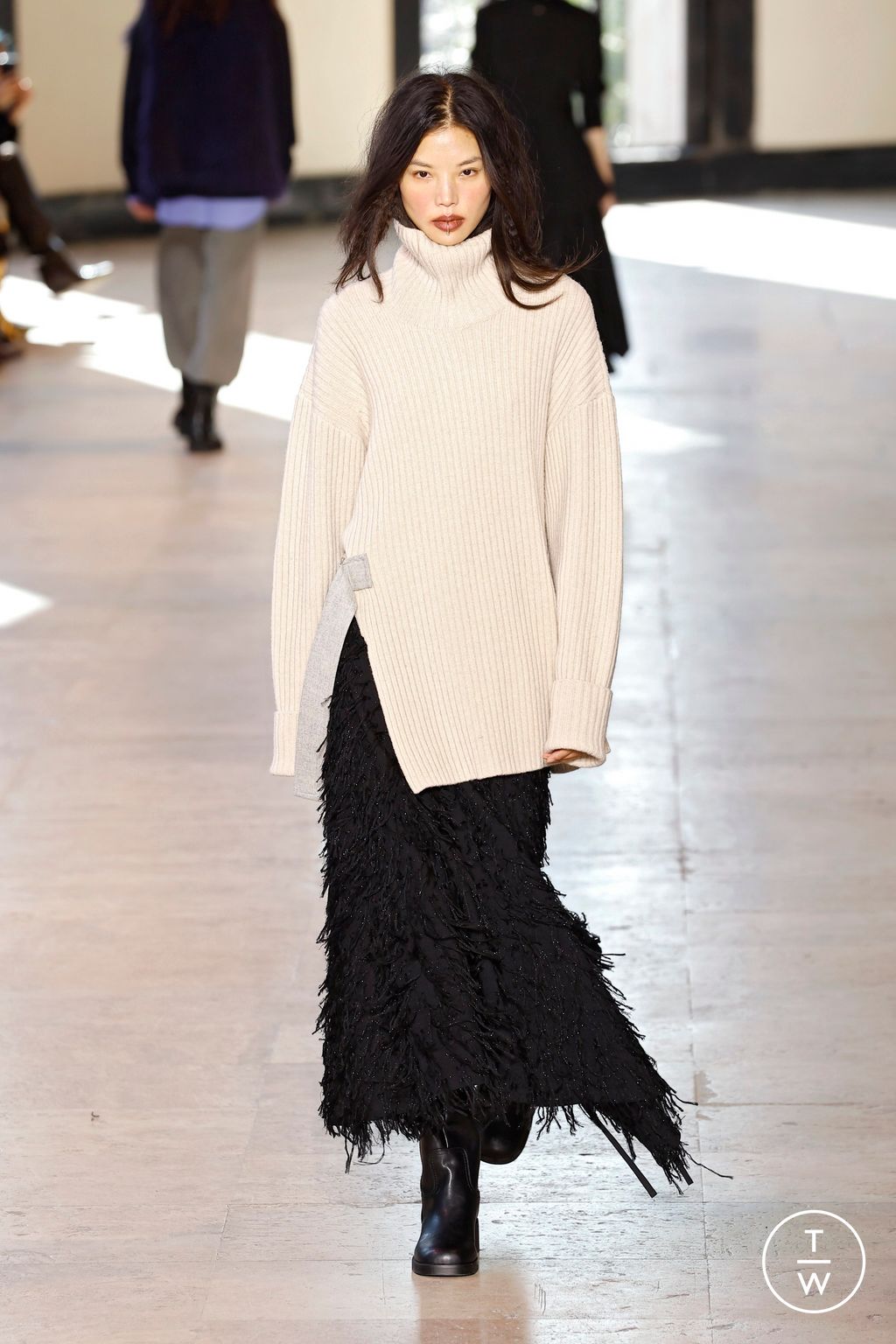 Fashion Week Paris Fall/Winter 2026 look 22 from the Ujoh collection womenswear