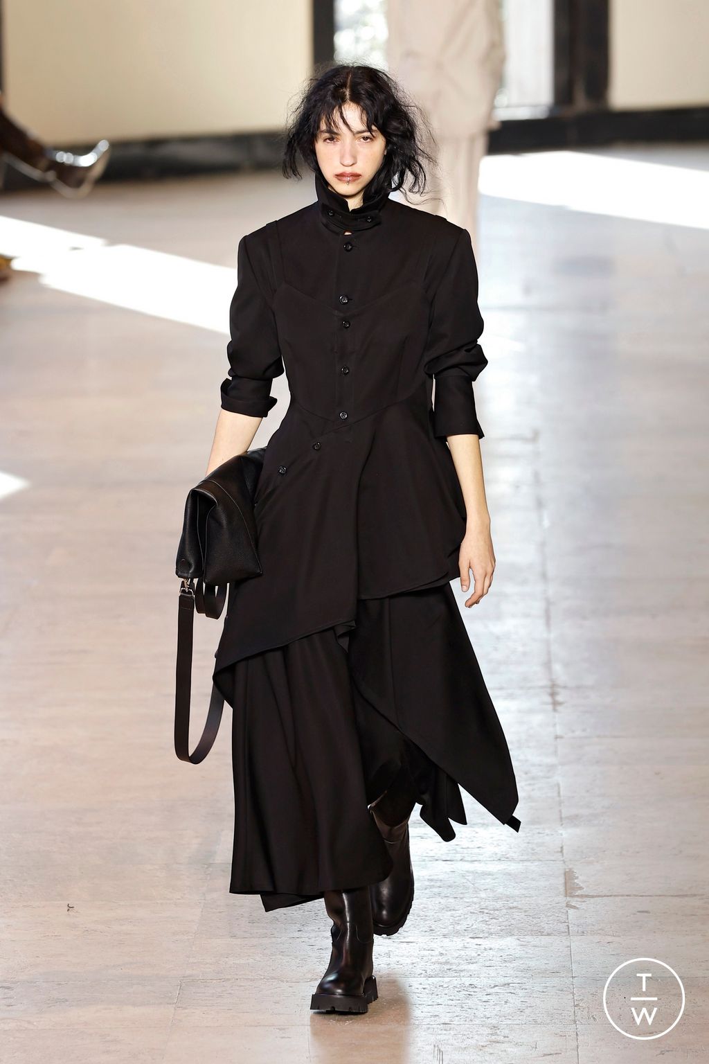Fashion Week Paris Fall/Winter 2026 look 23 from the Ujoh collection womenswear