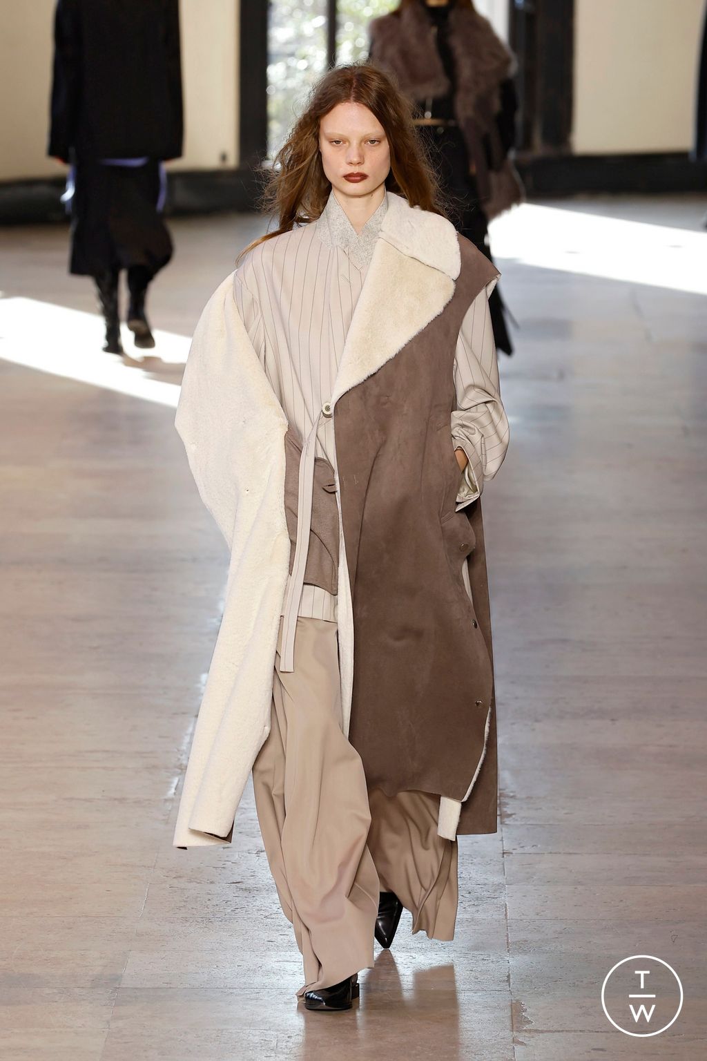 Fashion Week Paris Fall/Winter 2026 look 28 from the Ujoh collection womenswear