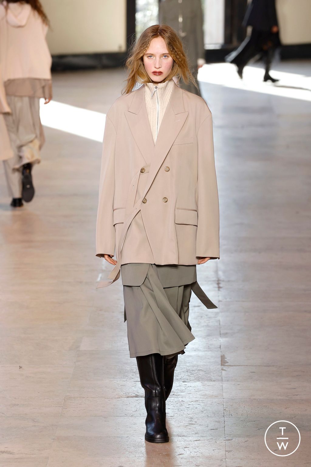 Fashion Week Paris Fall/Winter 2026 look 38 from the Ujoh collection womenswear