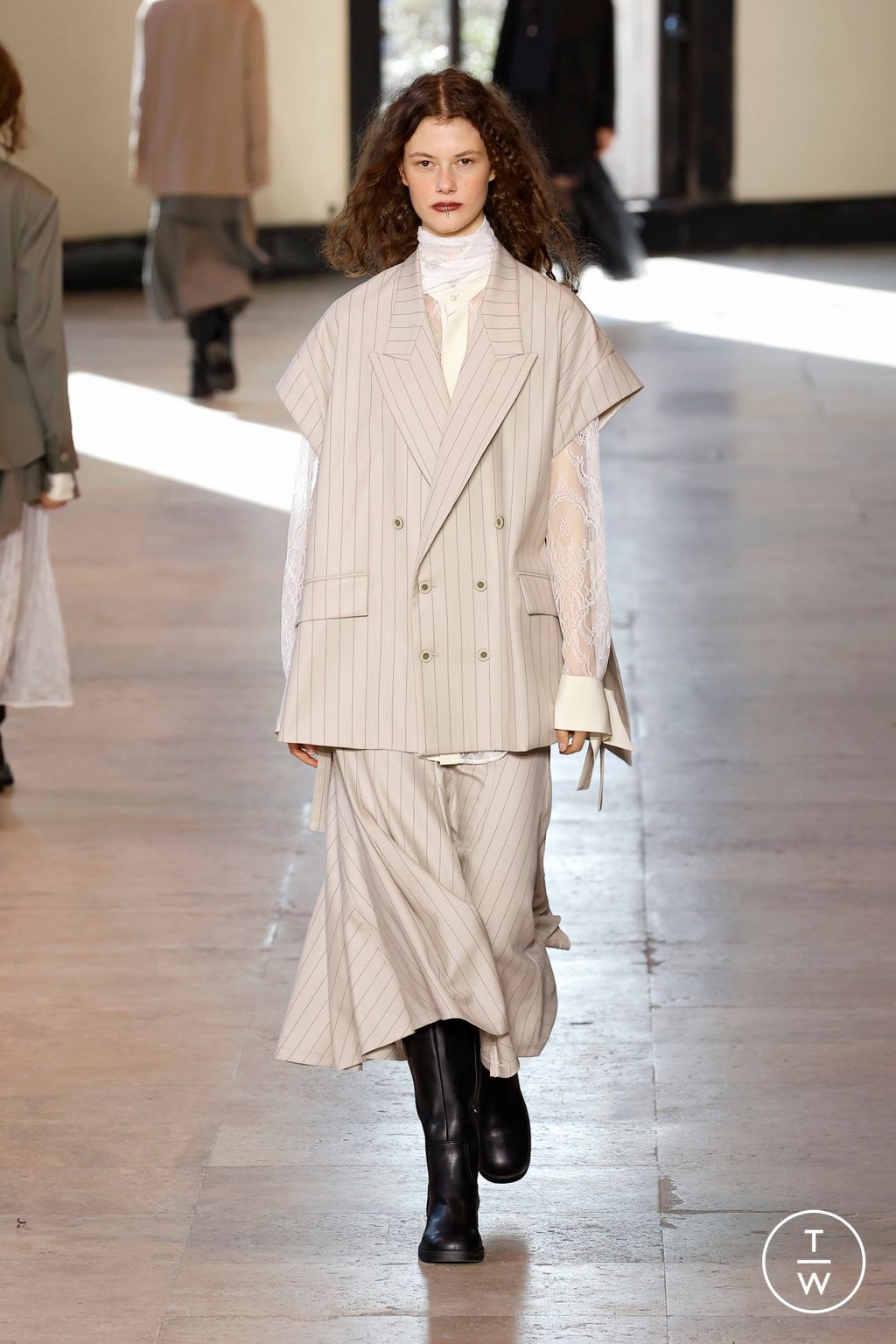 Fashion Week Paris Fall/Winter 2026 look 40 from the Ujoh collection womenswear