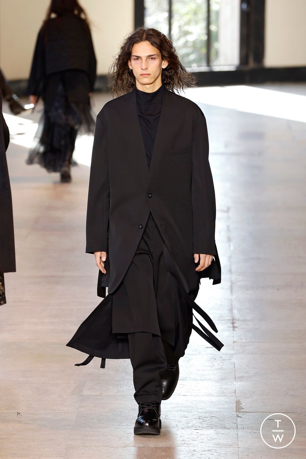Fashion Week Paris Fall/Winter 2026 look 43 from the Ujoh collection womenswear
