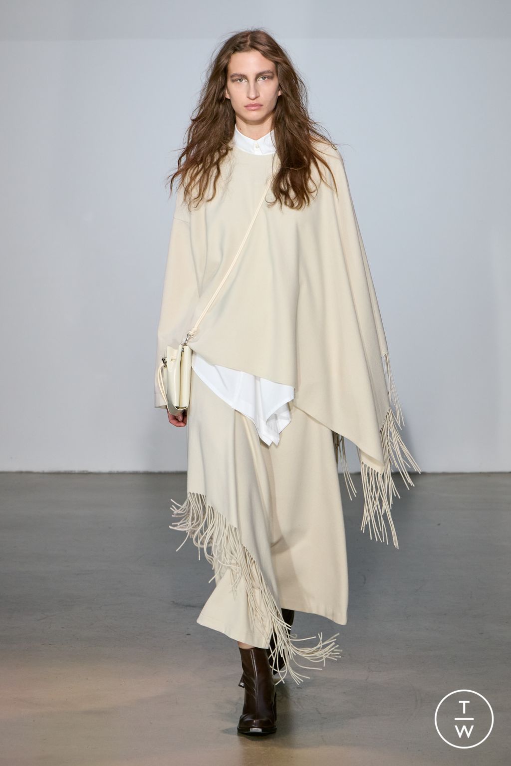 Fashion Week Paris Fall/Winter 2024 look 3 from the Ujoh collection womenswear
