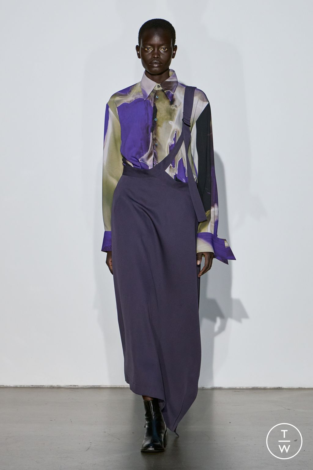 Fashion Week Paris Fall/Winter 2024 look 20 from the Ujoh collection womenswear