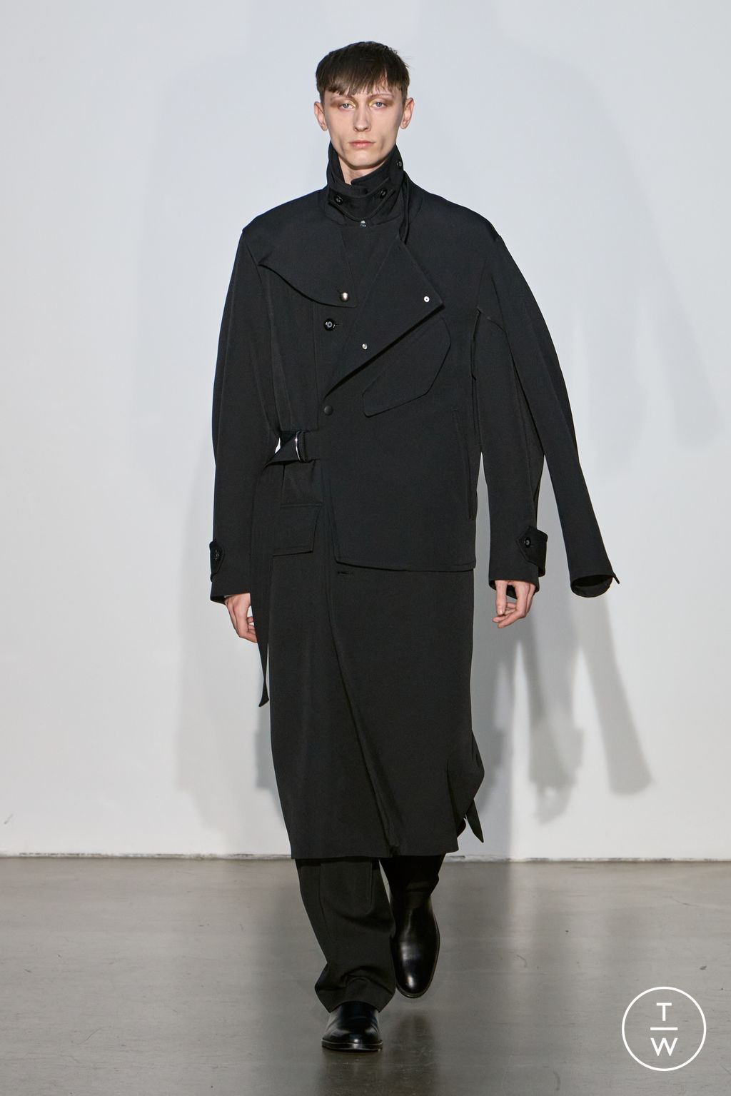Fashion Week Paris Fall/Winter 2024 look 42 from the Ujoh collection womenswear