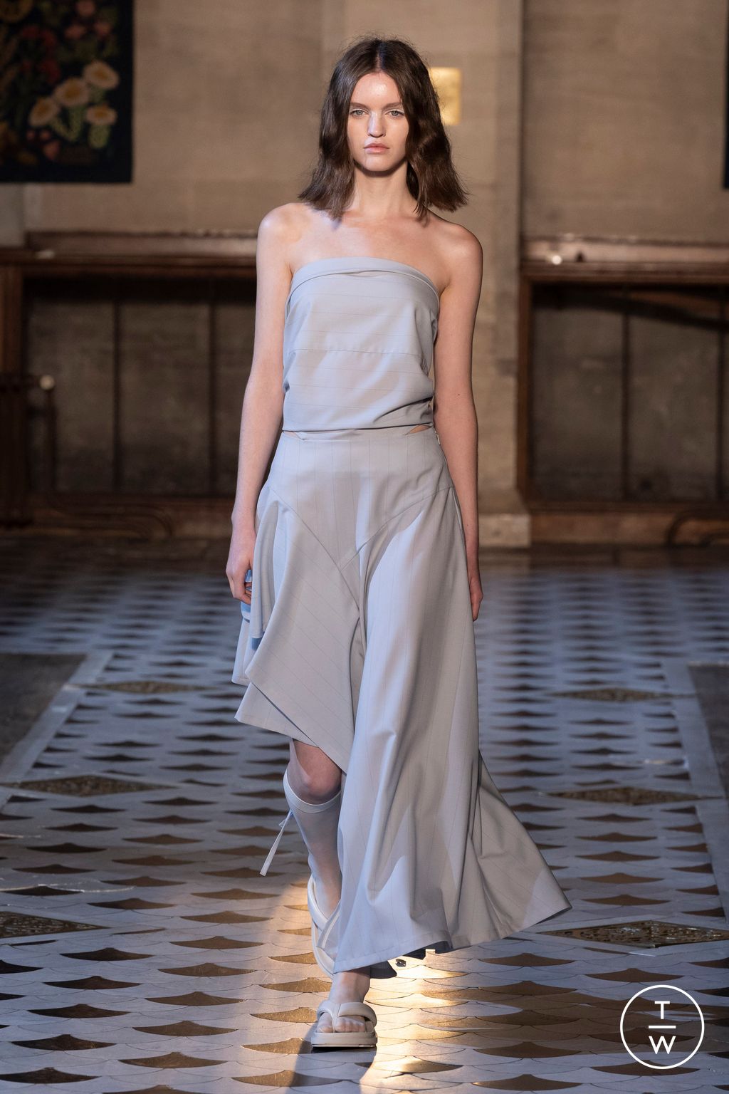Fashion Week Paris Spring/Summer 2024 look 8 from the Ujoh collection womenswear