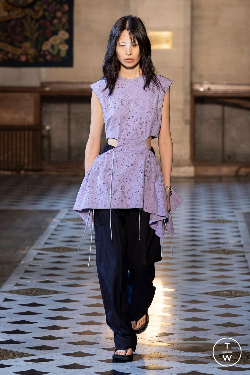 Fashion Week Paris Spring/Summer 2024 look 14 from the Ujoh collection womenswear