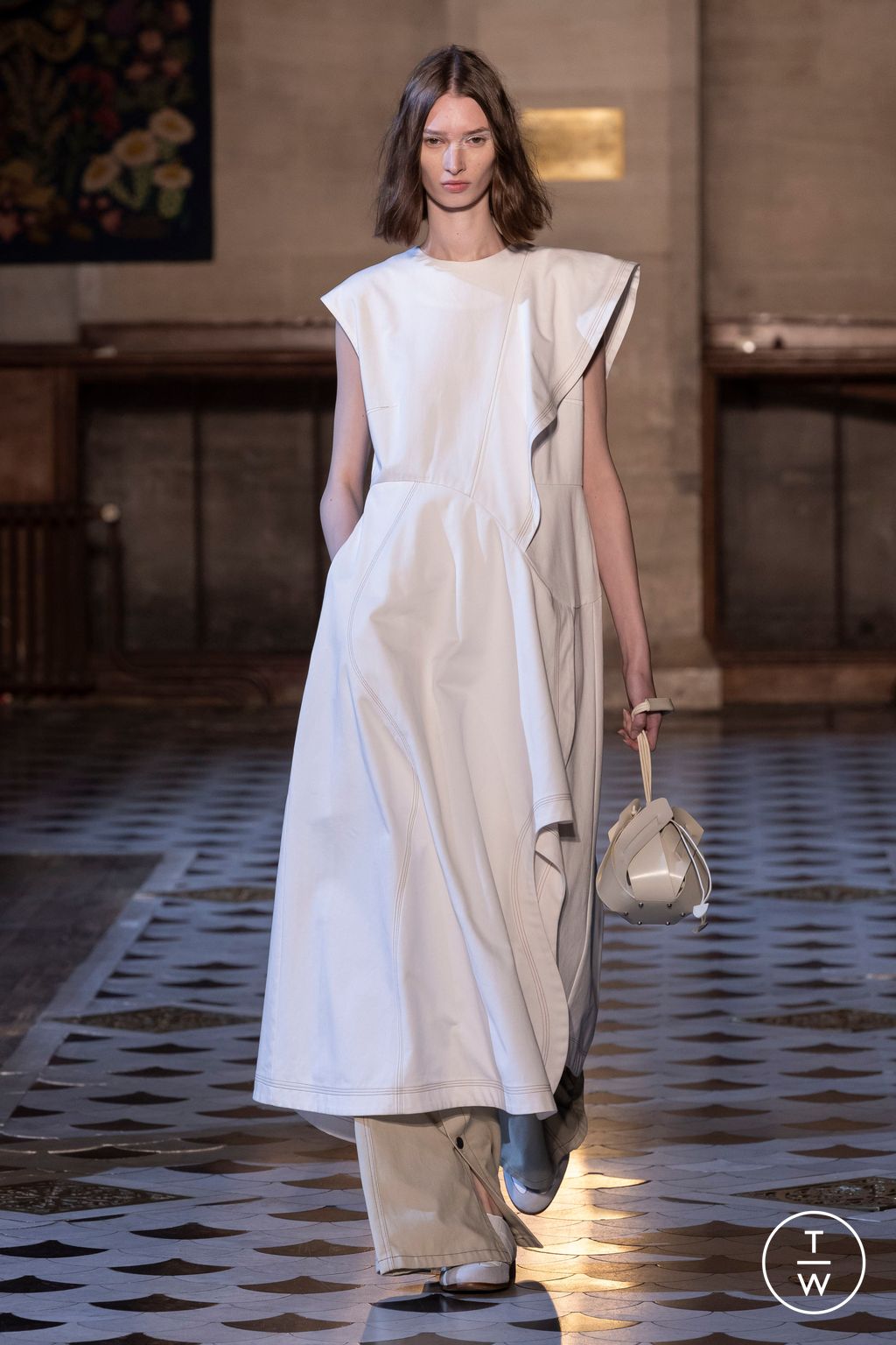 Fashion Week Paris Spring/Summer 2024 look 22 from the Ujoh collection womenswear