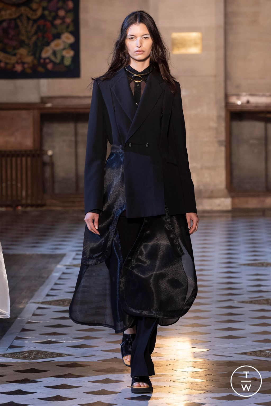 Fashion Week Paris Spring/Summer 2024 look 35 from the Ujoh collection 女装