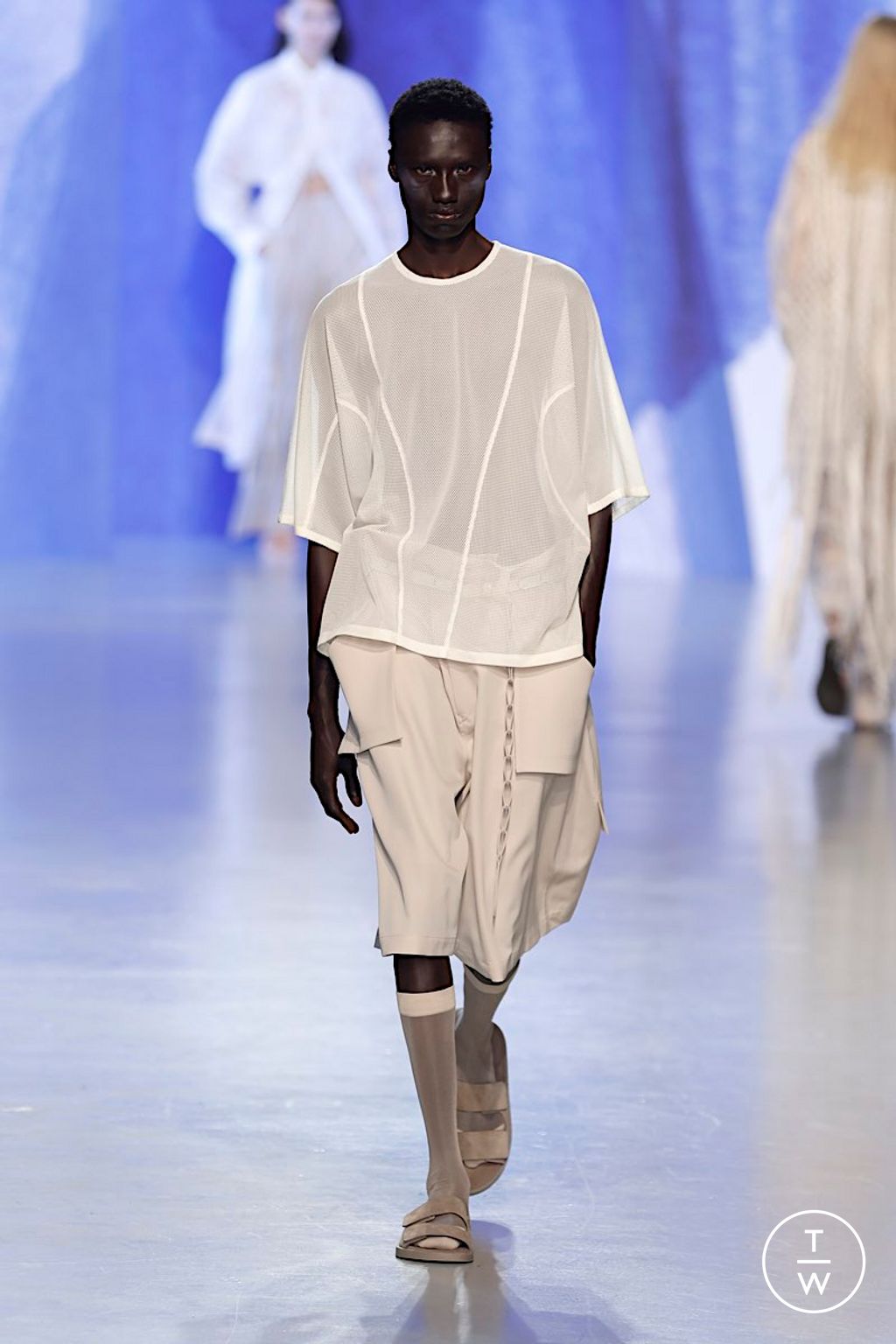 Fashion Week Paris Spring/Summer 2026 look 8 de la collection Ujoh womenswear
