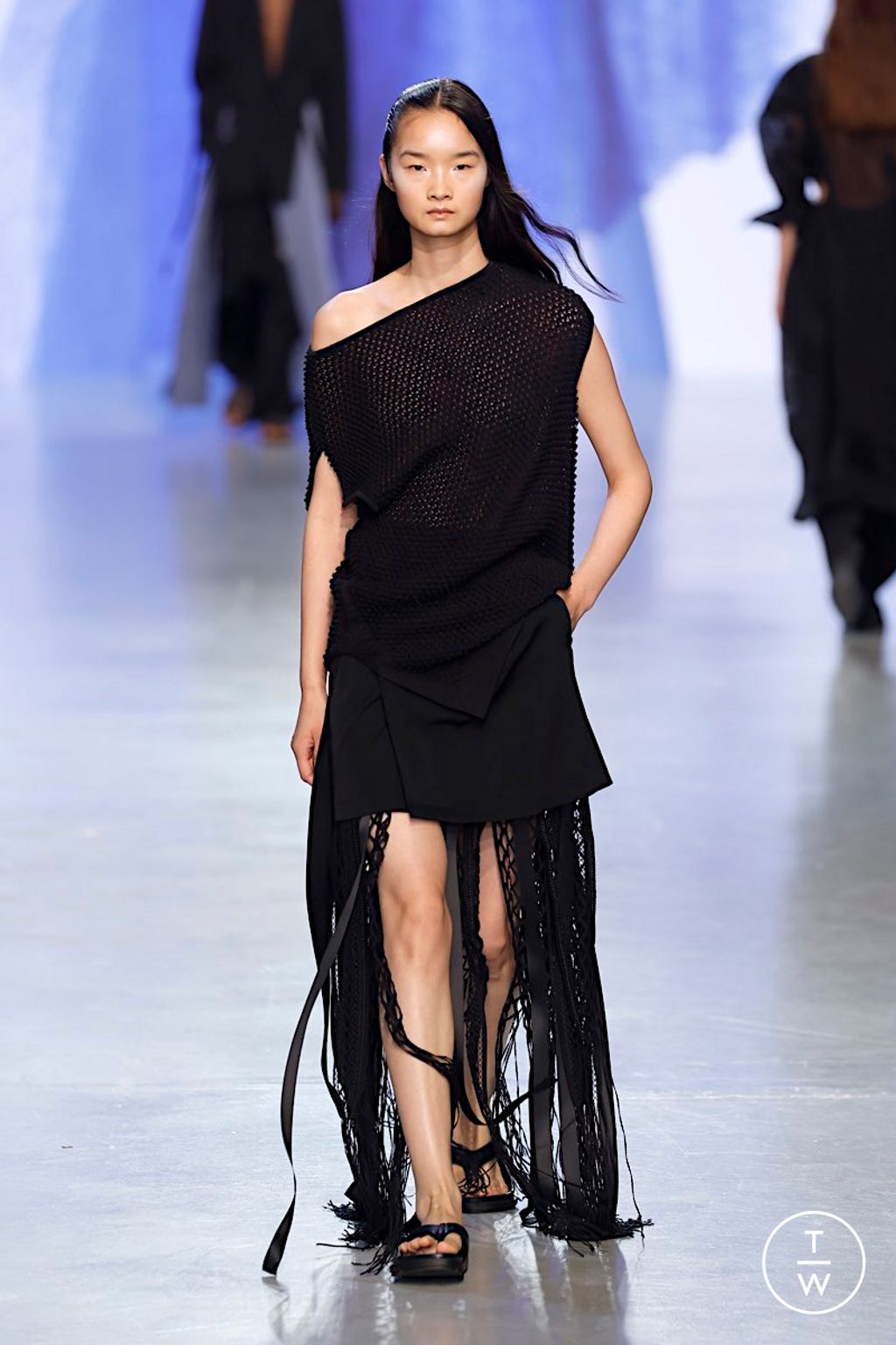 Fashion Week Paris Spring/Summer 2026 look 33 de la collection Ujoh womenswear