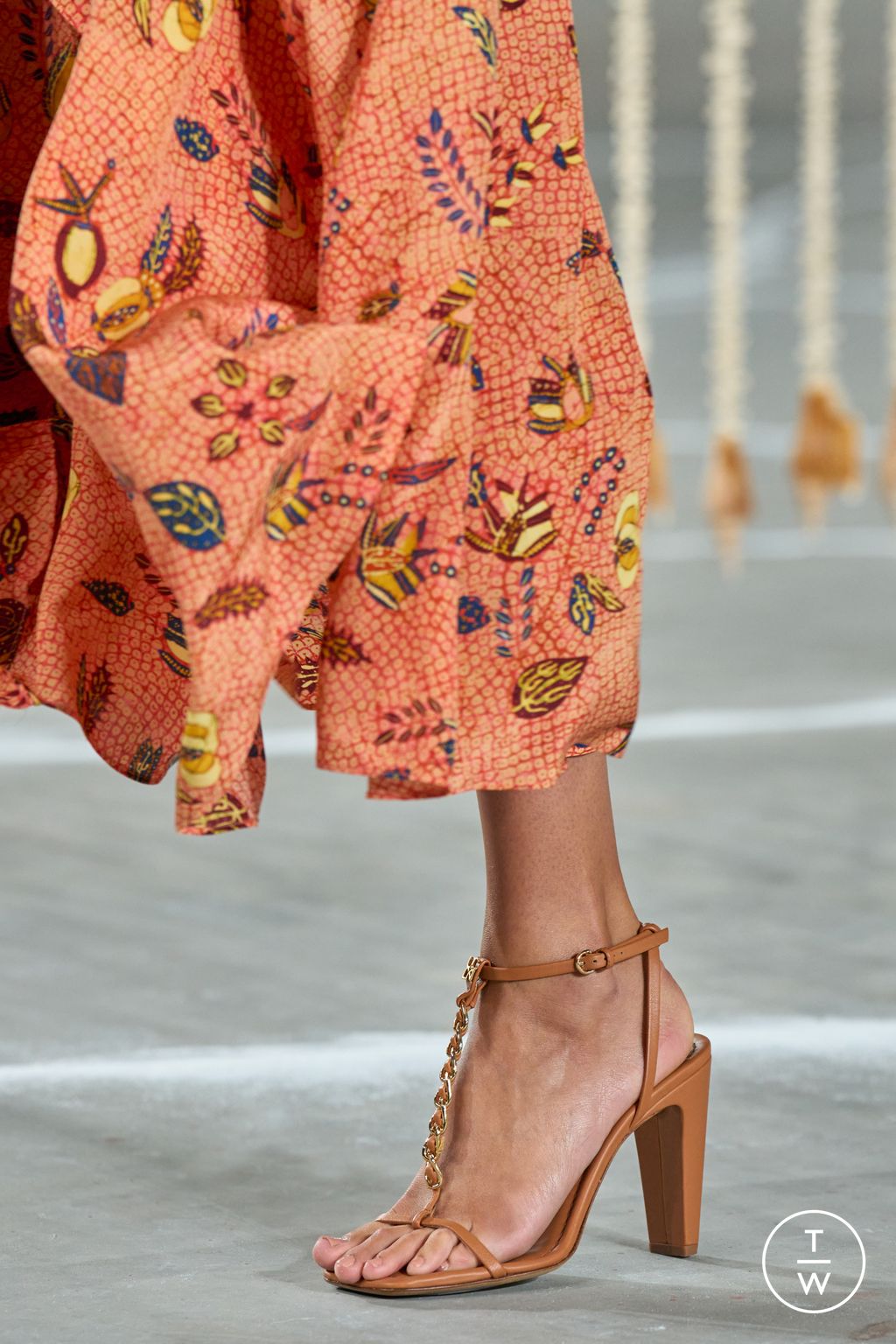 Fashion Week New York Spring/Summer 2024 look 21 from the Ulla Johnson collection womenswear accessories