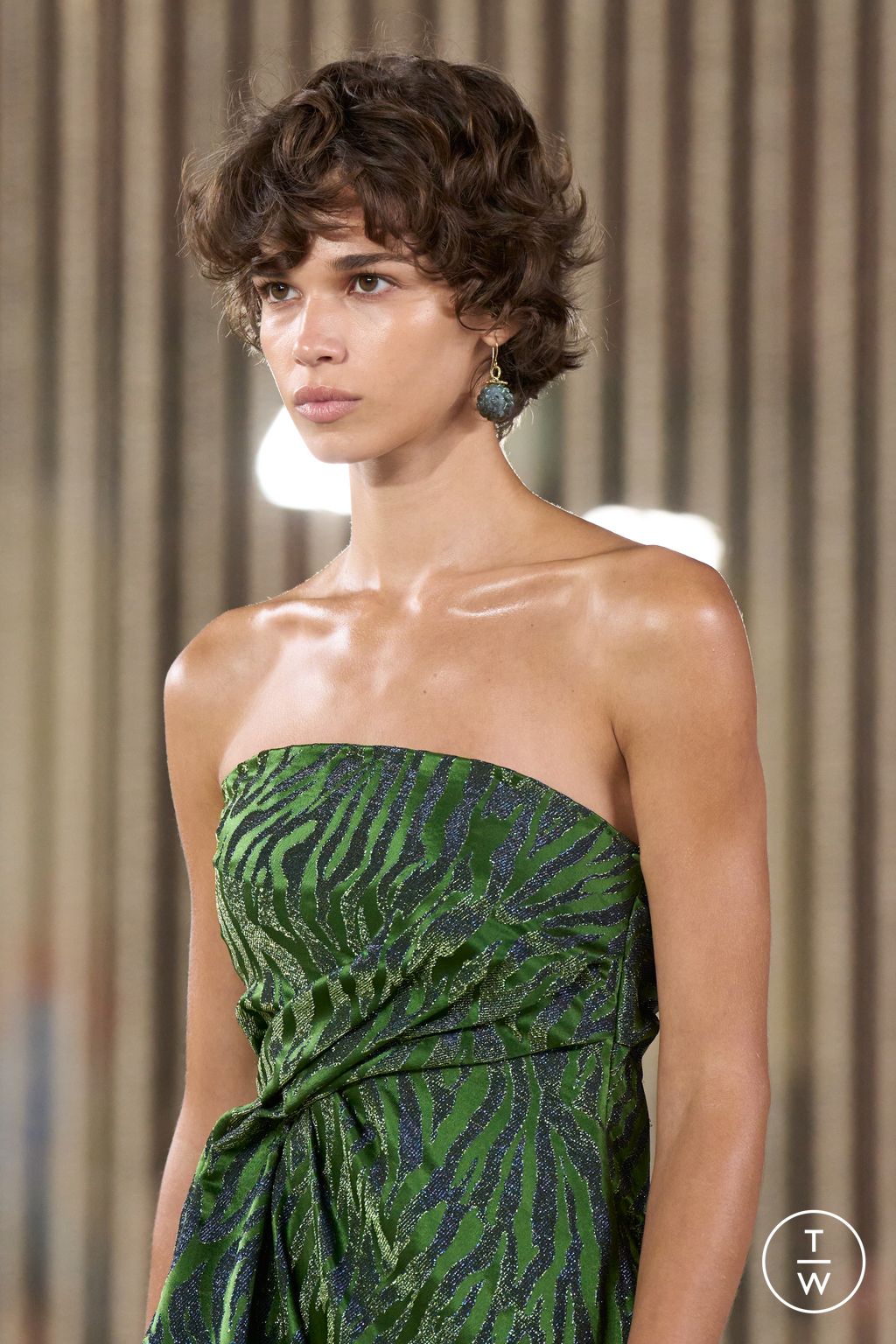 Fashion Week New York Spring/Summer 2024 look 55 from the Ulla Johnson collection 女装配饰