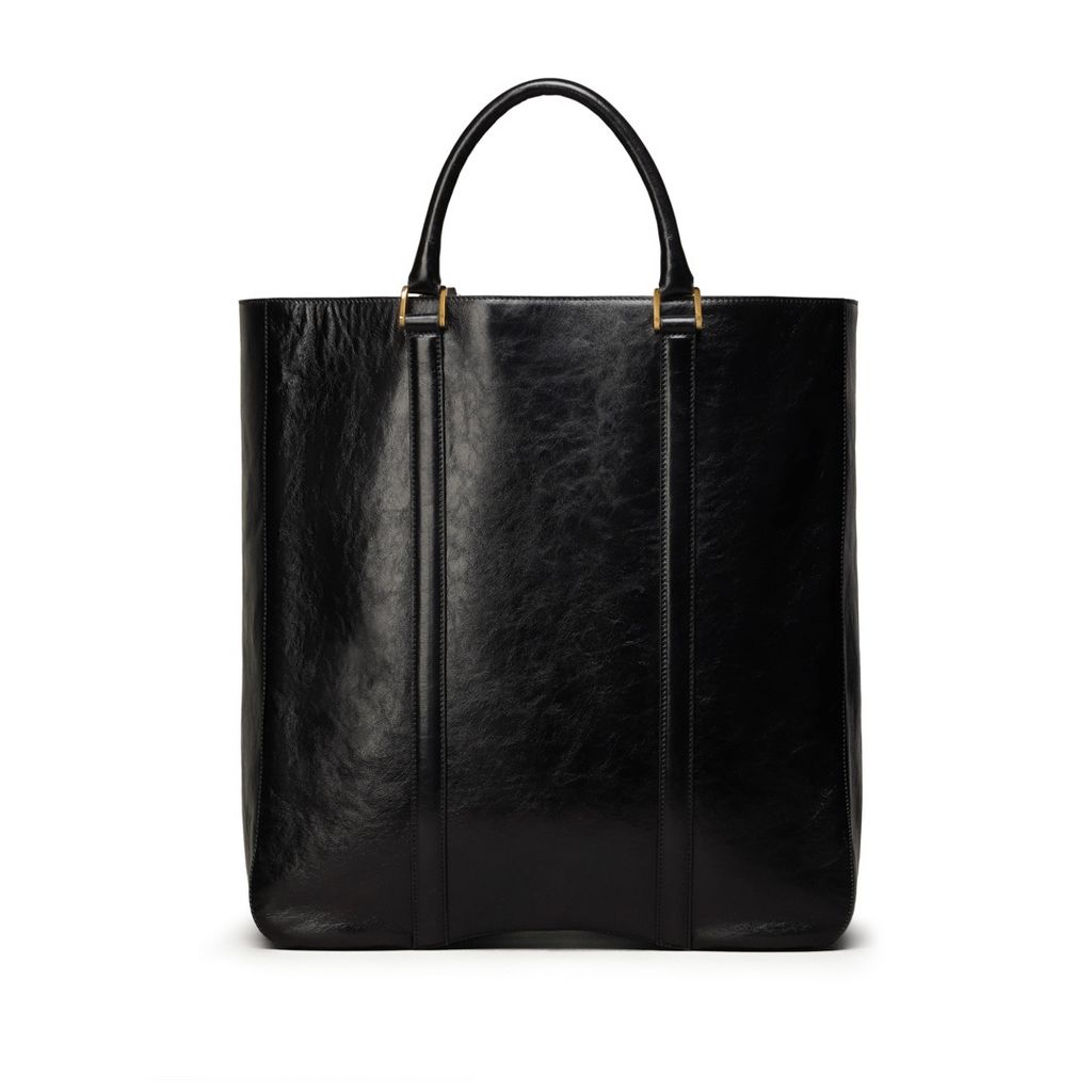 Fashion Week Paris Fall/Winter 2024 look 23 de la collection Ami menswear accessories