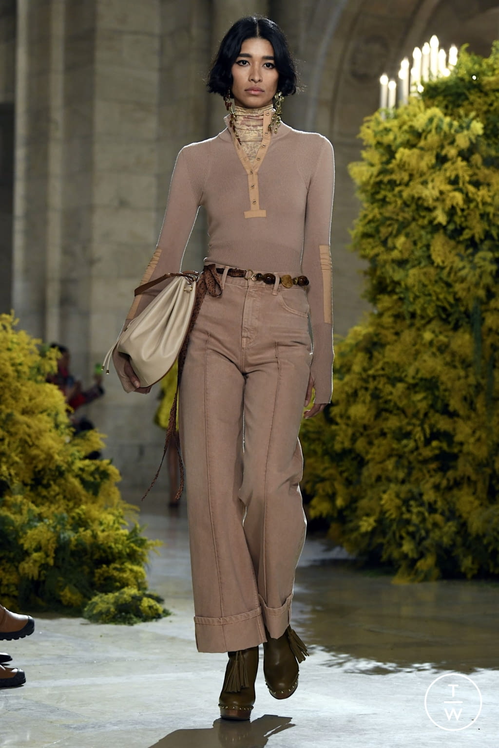 Fashion Week New York Fall/Winter 2022 look 9 de la collection Ulla Johnson womenswear