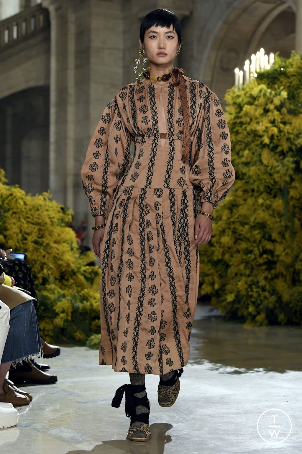 Fashion Week New York Fall/Winter 2022 look 13 de la collection Ulla Johnson womenswear