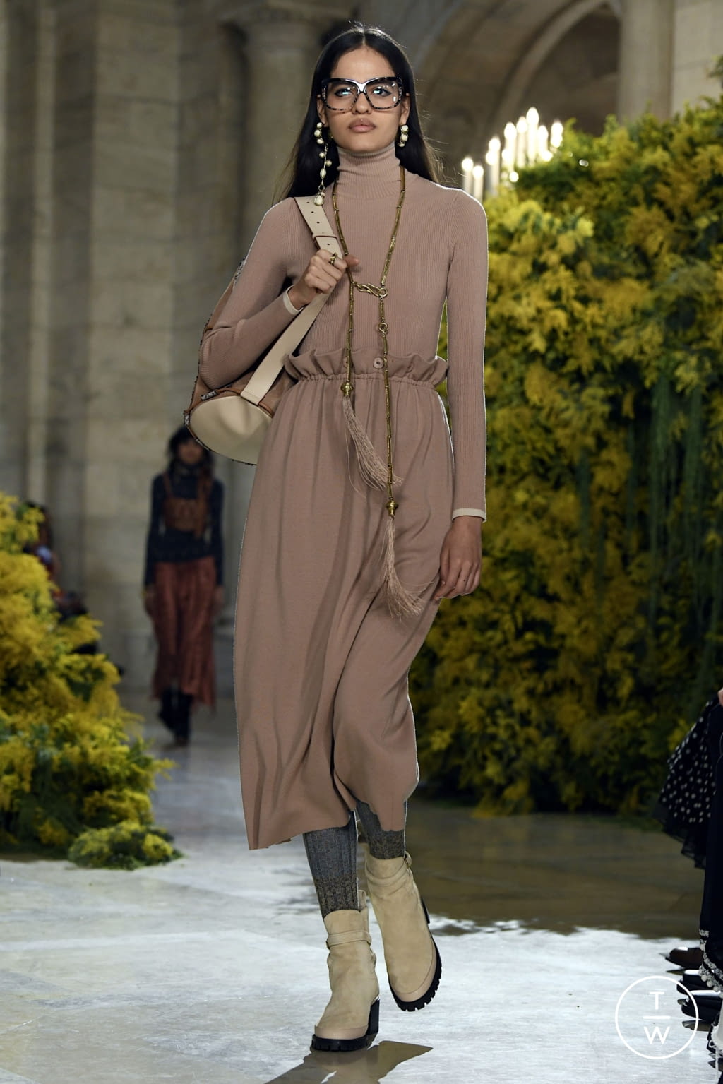Fashion Week New York Fall/Winter 2022 look 16 de la collection Ulla Johnson womenswear