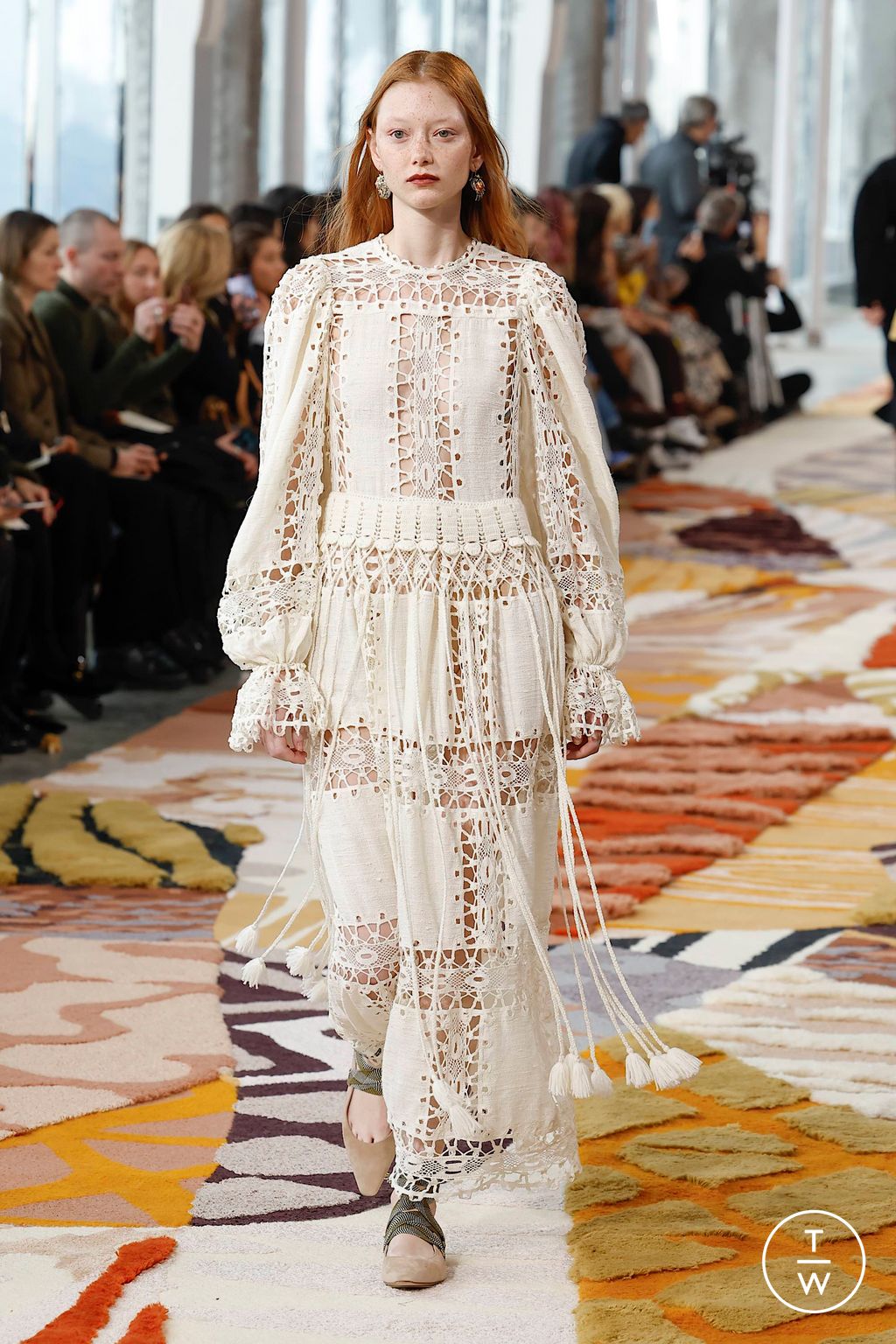 Fashion Week New York Fall/Winter 2023 look 14 from the Ulla Johnson collection 女装