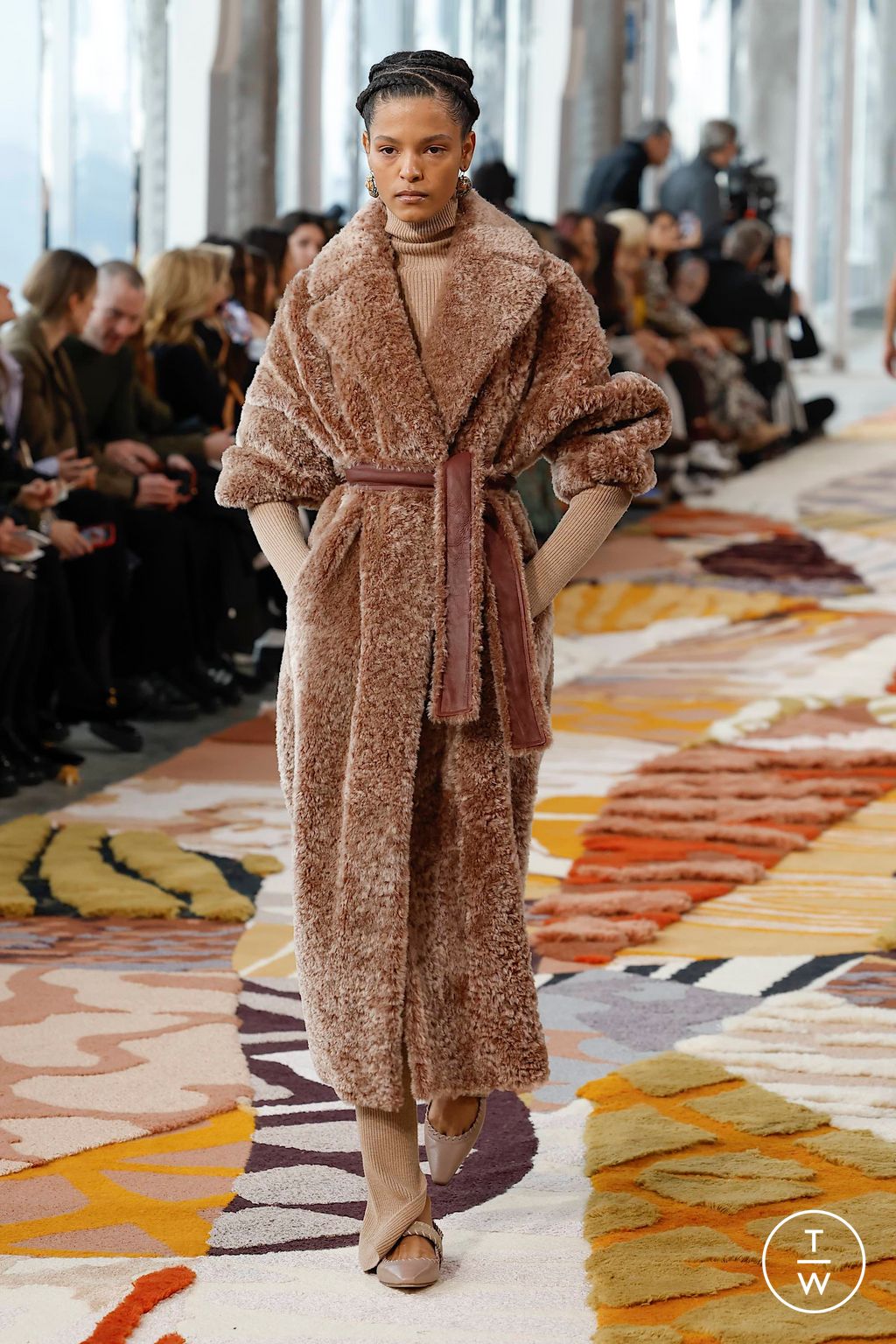 Fashion Week New York Fall/Winter 2023 look 45 de la collection Ulla Johnson womenswear
